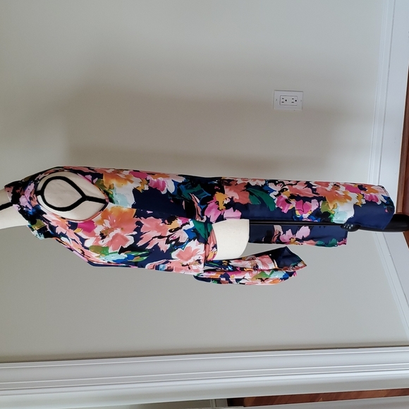 Nordstrom Multi-colored Shirt Tie Front 100% Polyester Size Small - Picture 5 of 7